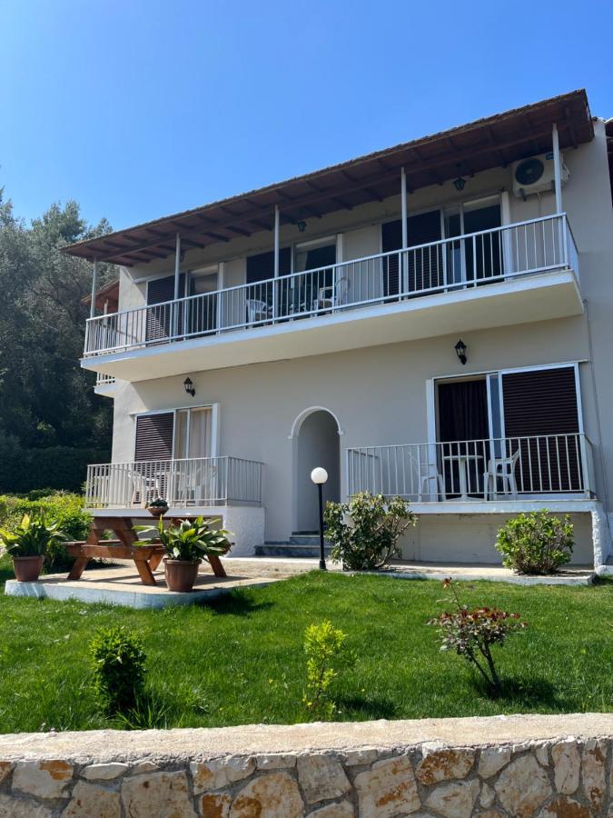 Ilias Apartments Dassia By Hotelius ภายนอก รูปภาพ